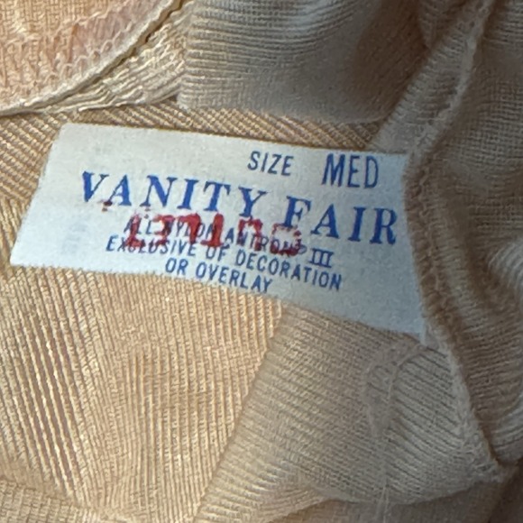 Vintage Vanity Fair Nylon Lace Trim Half Slip‎ Peach Sz M Short 21" Petticoat - Picture 3 of 8